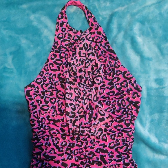 Halter top - Picture 3 of 4